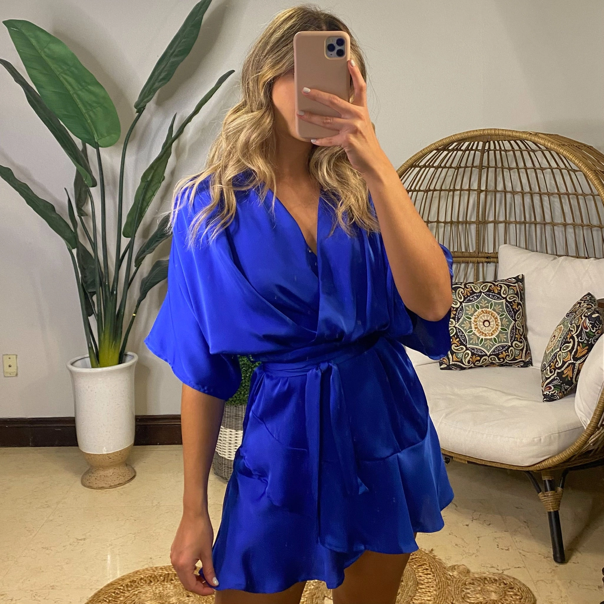 Robe Zuri: Élégance bohème, un souffle d'été, parfait pour vos journées ensoleillées, à saisir absolument.
